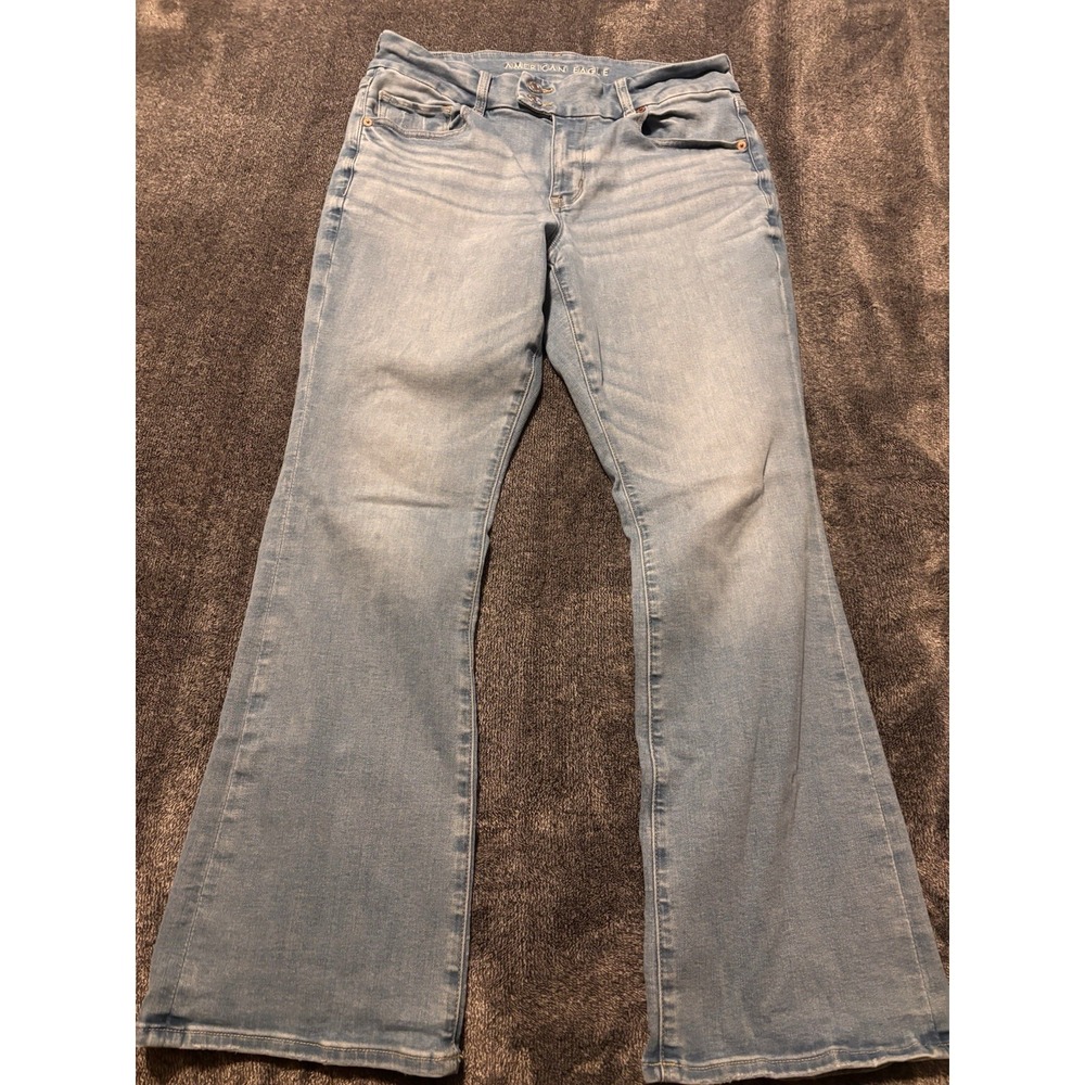 American Eagle Women's Light Wash Flare Stretch Jeans - Size 12 EUC Y2K Look